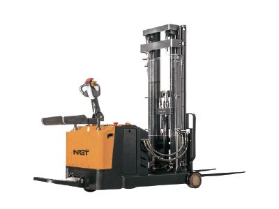 Reach stacker-80